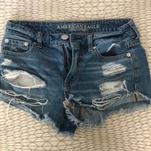 Girls American Eagle shorts